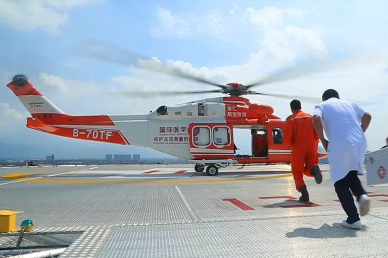 西安國際醫(yī)學中心緊急救援停機坪通過驗收，空中120開啟綠色生命通道