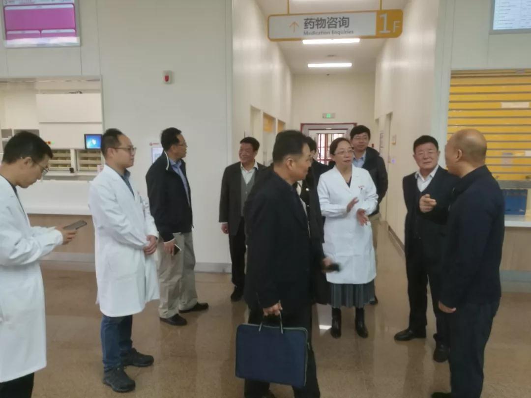 陜西省藥監(jiān)局一級(jí)巡視員任彥保帶隊(duì)調(diào)研西安國際醫(yī)學(xué)中心藥學(xué)工作情況