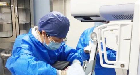小到1—2mm的鈣化也能活檢！西安國際醫(yī)學中心醫(yī)院采用精準技術(shù)讓乳腺早癌無處可逃