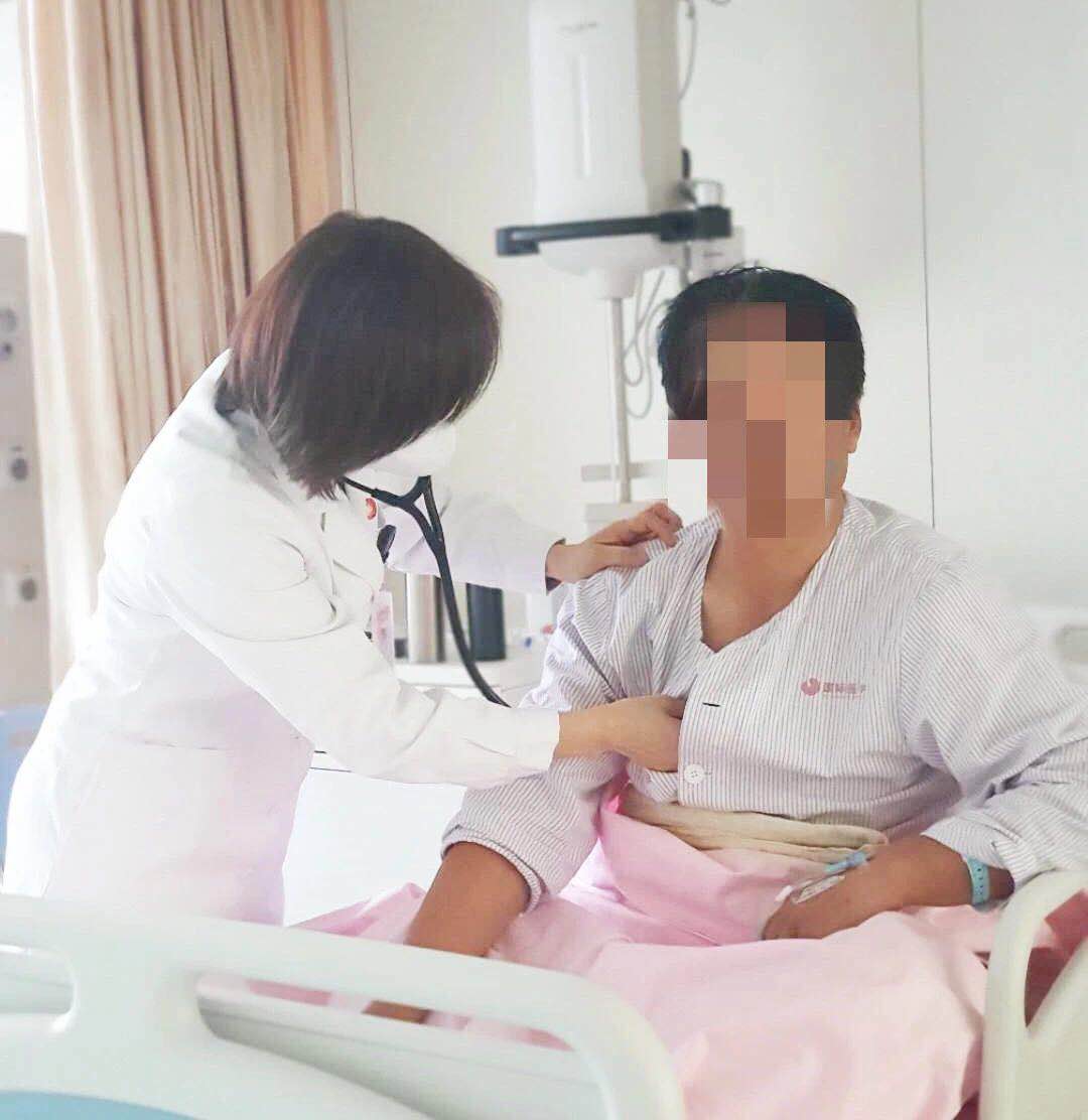 這種胸悶、胸痛要注意！你該去做這項(xiàng)檢查
