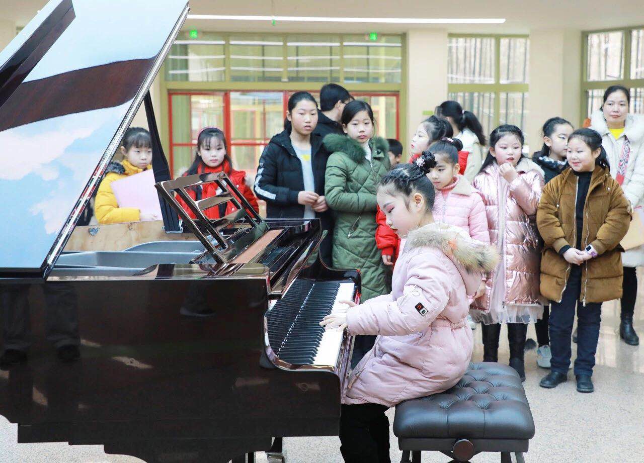 暖心！“小演奏家”走進(jìn)西安國(guó)際醫(yī)學(xué)中心醫(yī)院——“寒假健康教育公益行”研學(xué)活動(dòng)之二