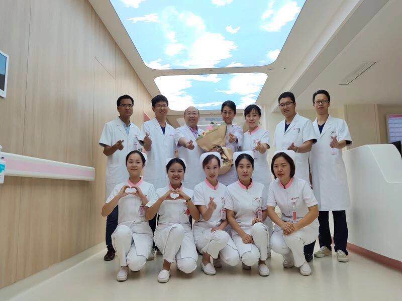 這個國慶，西安國際醫(yī)學中心人用守護向祖國深情表白