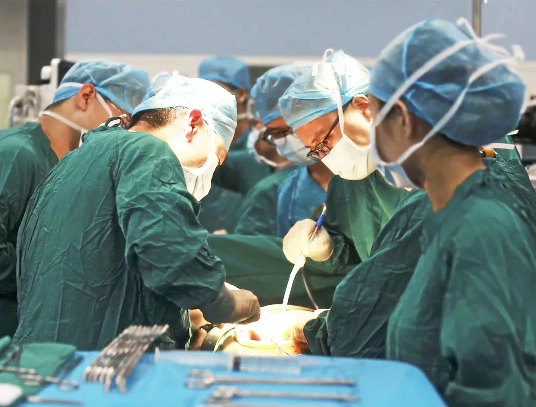 60歲女性，腹圍持續(xù)增大似懷孕10月，原因究竟為何？