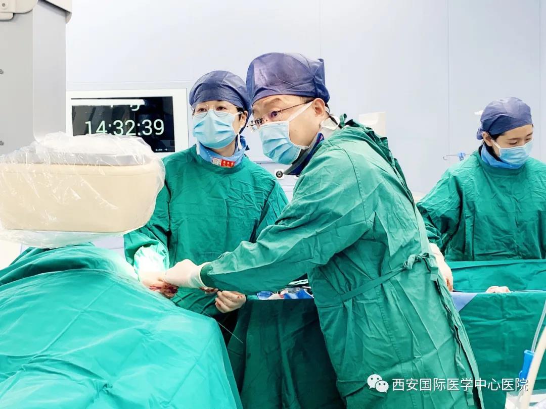 心內(nèi)心外聯(lián)手，為年輕生命保駕續(xù)航