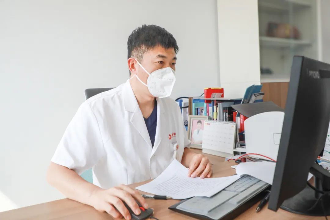 心內(nèi)科陳效安醫(yī)生連線陜西臺(tái)《閃耀三秦》，暢談醫(yī)生成長(zhǎng)之路