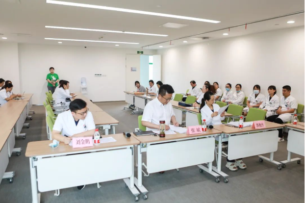 助推學科高質(zhì)量發(fā)展！我院舉行2021年院級課題中期答辯會